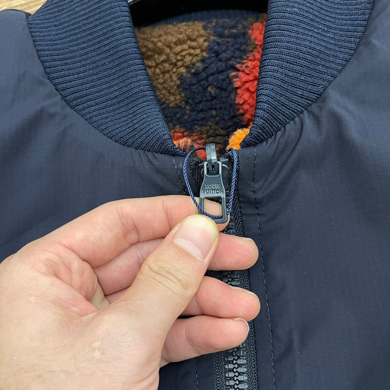 LV Vest 122334