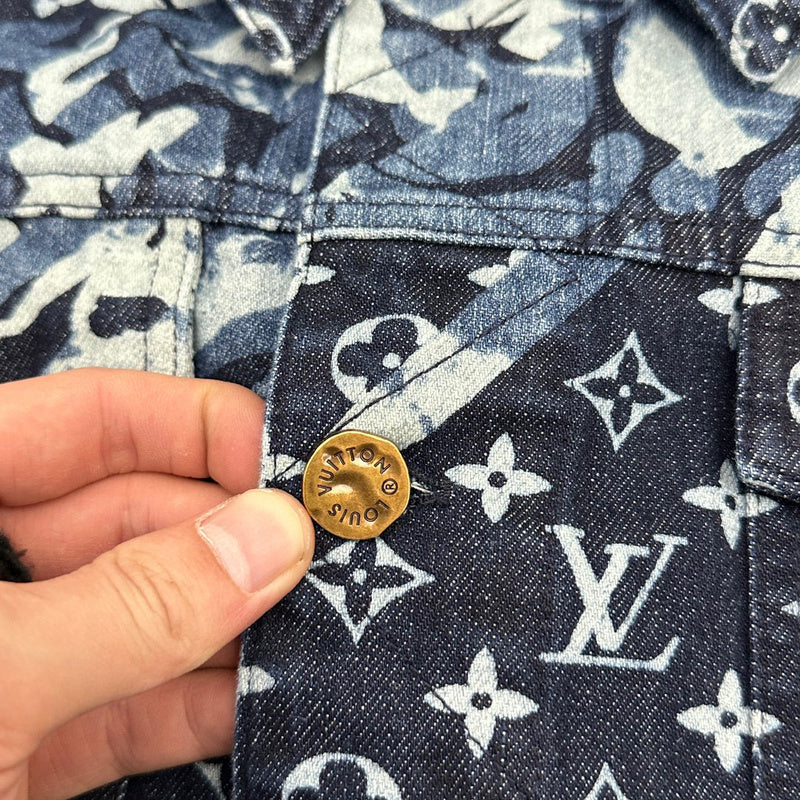 LV jacket 122370