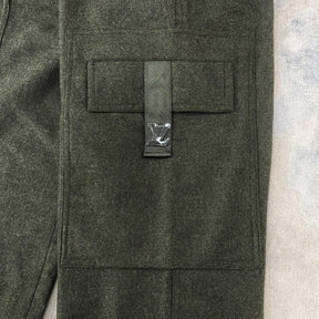 LV pants 012402