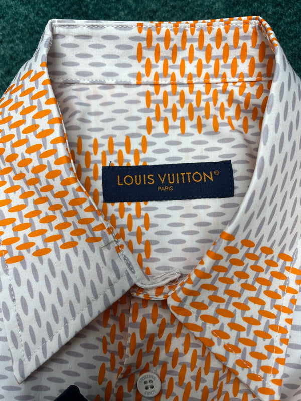 LV shirts 041006