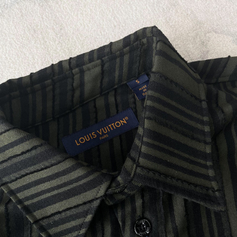 LV shirts 041013