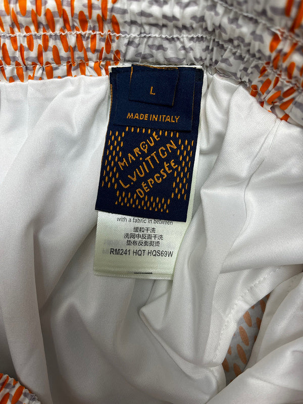 LV shorts 041002