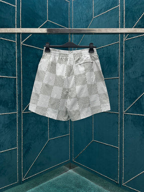 LV shorts 041002