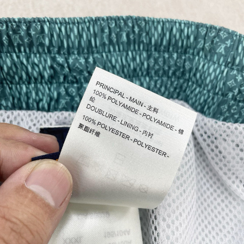 LV shorts 061033
