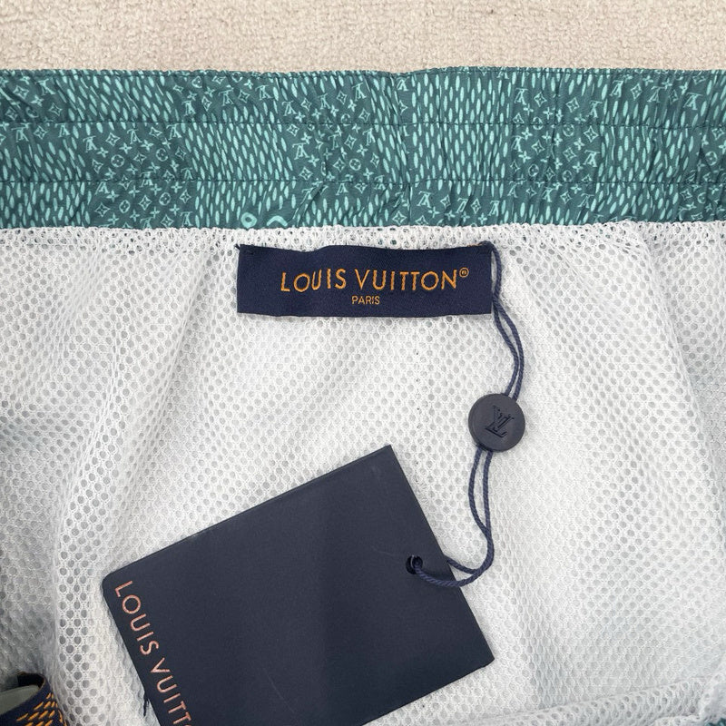 LV shorts 061033