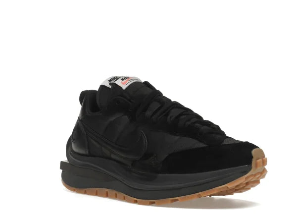 NIKEE VAPORWAFFLE SACAI BLACK GUM