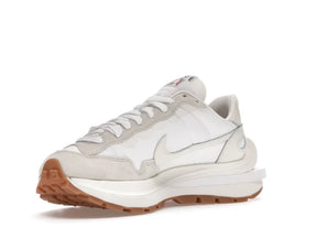 NIKEE VAPORWAFFLE SACAI SAIL GUM