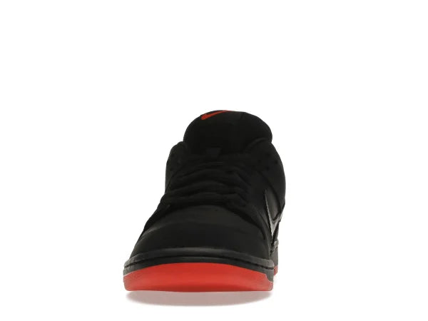 SB DNK LOW BLACK PIGEON