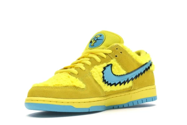 SB DNK LOW GRATEFUL DEAD BEARS OPTI YELLOW
