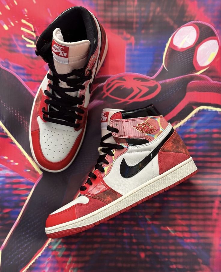 Spider-Man × Nike Air Jordan1 High OG SP Jordan 1 Retro High OG Spider-Man Across the Spider-Verse