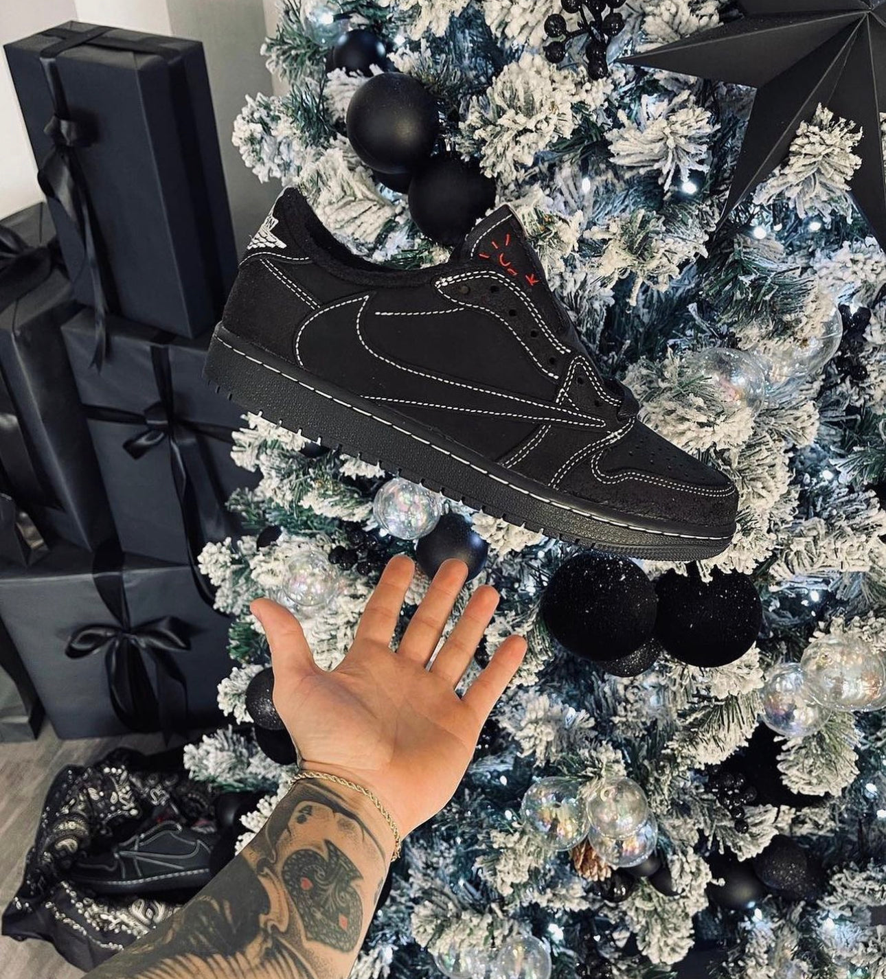 Air Jordan 1 Low x Travis Scott Black Phantom