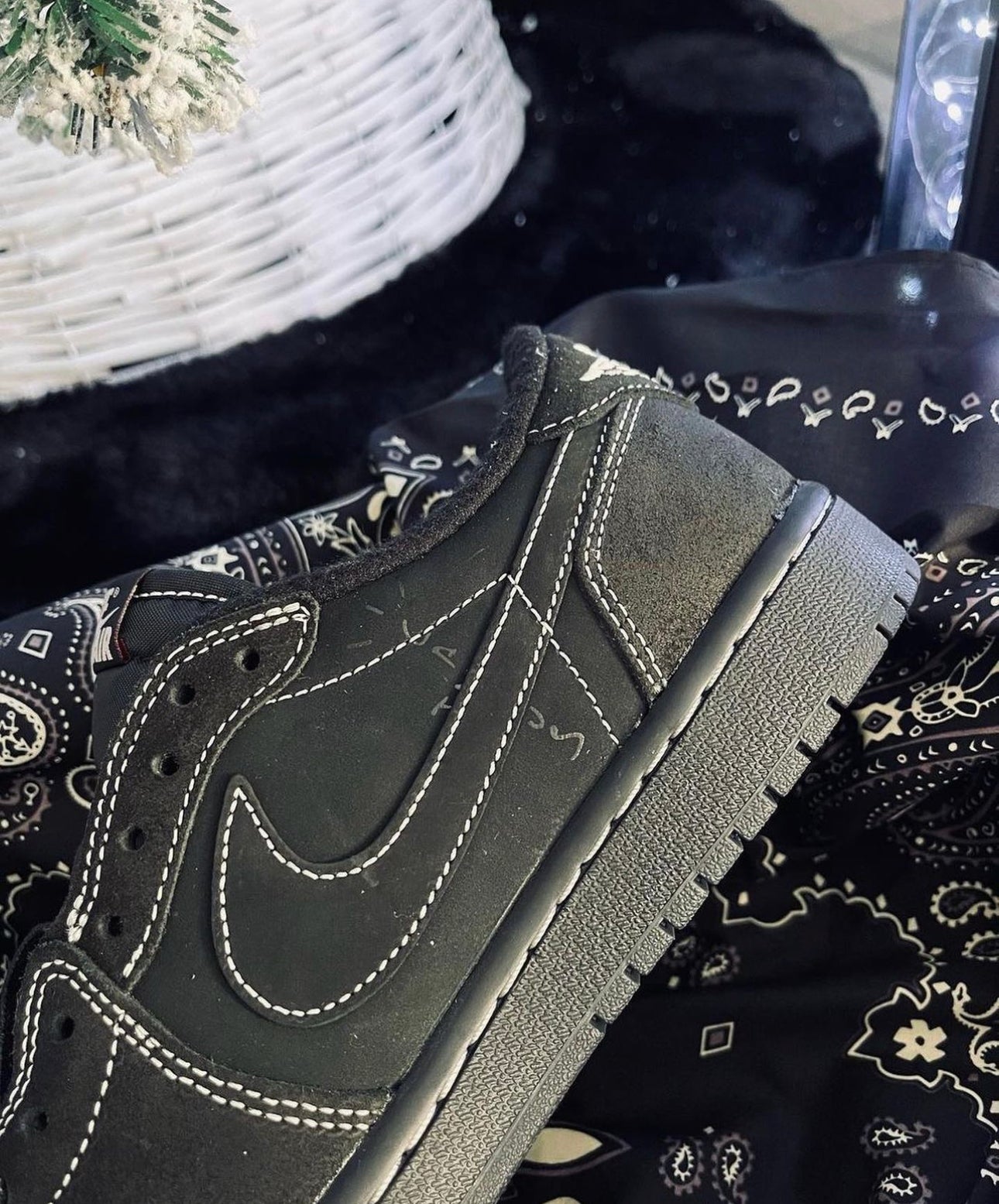 Air Jordan 1 Low x Travis Scott Black Phantom